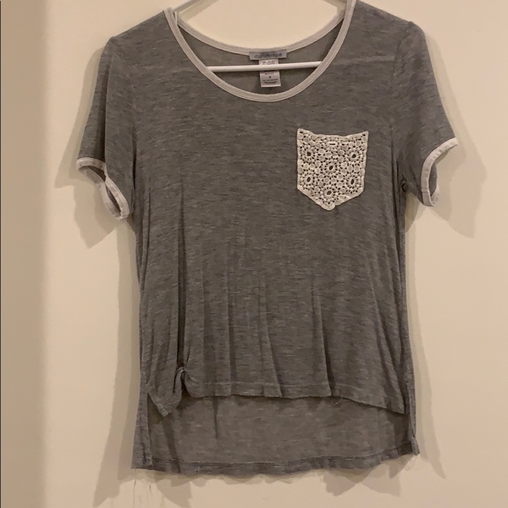 Thin Lace Pocket Tee